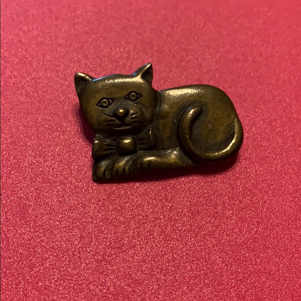 Brooch